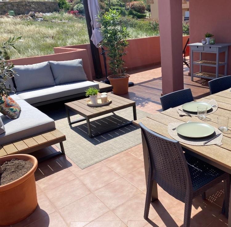 Apartamento Penthouse Majestic Costa Golf Casares Exterior foto